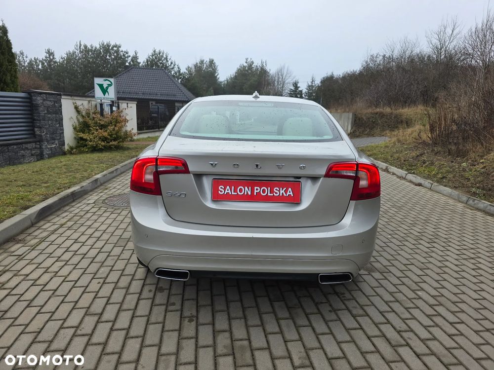 Volvo S60 D4 Geartronic Summum - 17