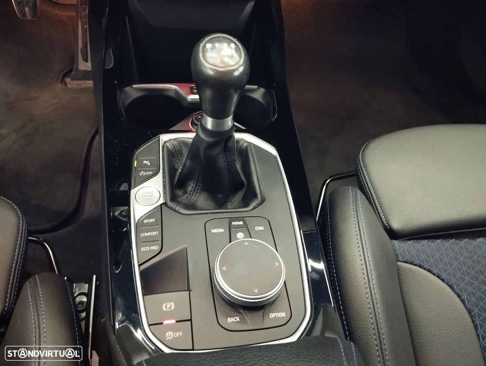 BMW 116 d Pack M - 32