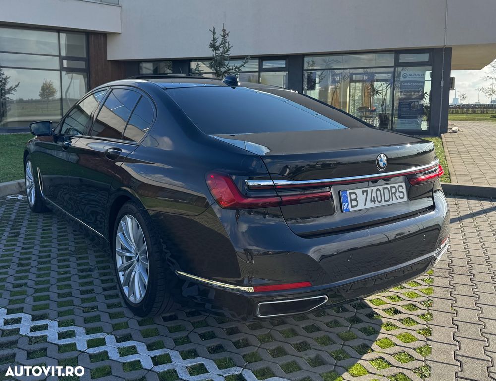BMW Seria 7 740d xDrive MHEV - 7