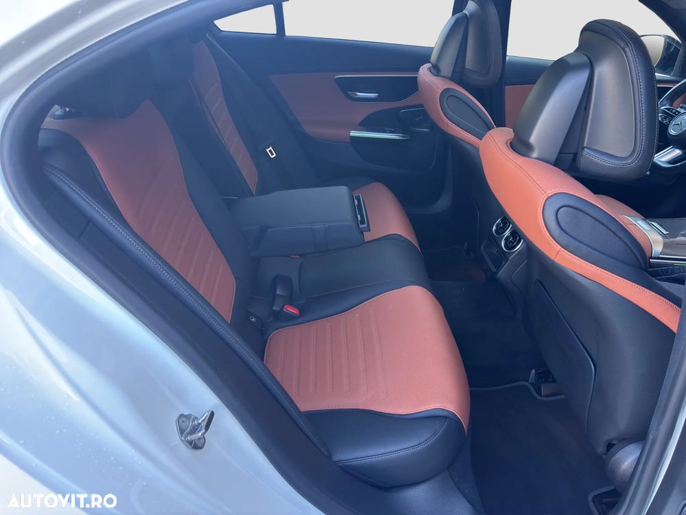 Mercedes-Benz C 300 e 9G-TRONIC AMG Line - 23