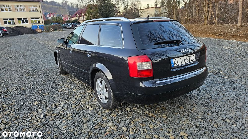 Audi A4 Avant - 4
