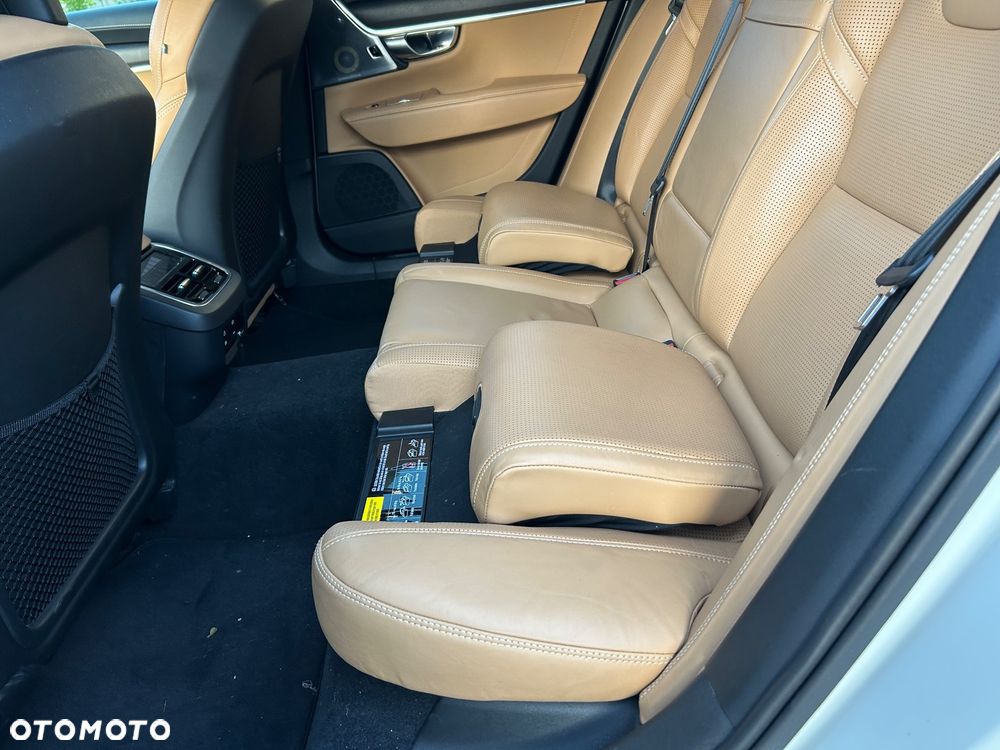 Volvo V90 Cross Country T6 AWD - 9