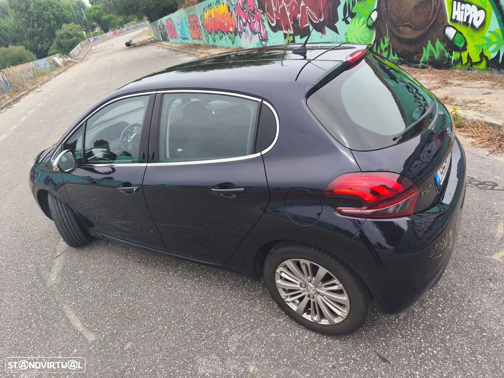 Peugeot 208 PureTech 110 Stop & Start Allure - 6