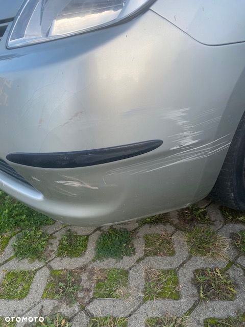 Toyota Prius - 8