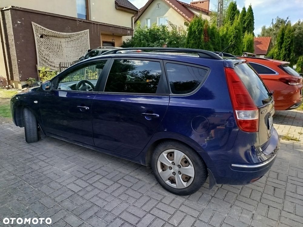 Hyundai i30 1.6 Comfort - 14