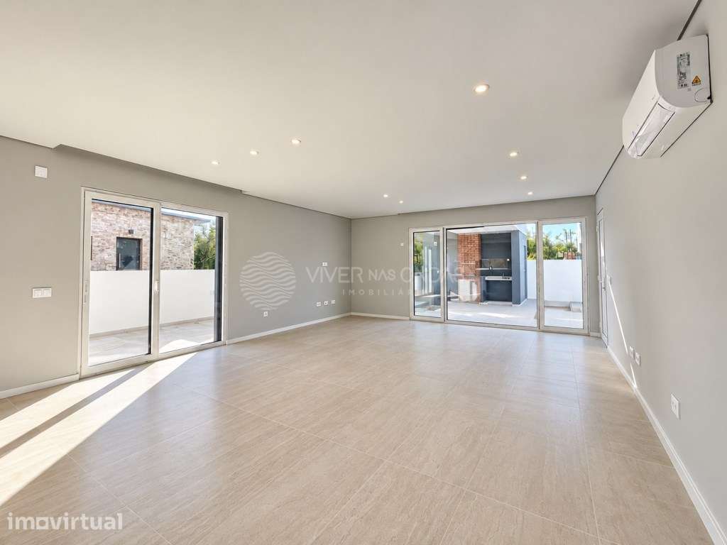 Moradia Isolada Térrea T4 | Piscina | Garagem e Lavandaria| Quinta ... - Grande imagem: 2/57