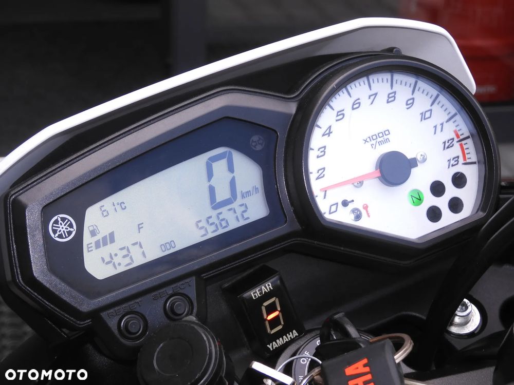 Yamaha FZ8 - 40