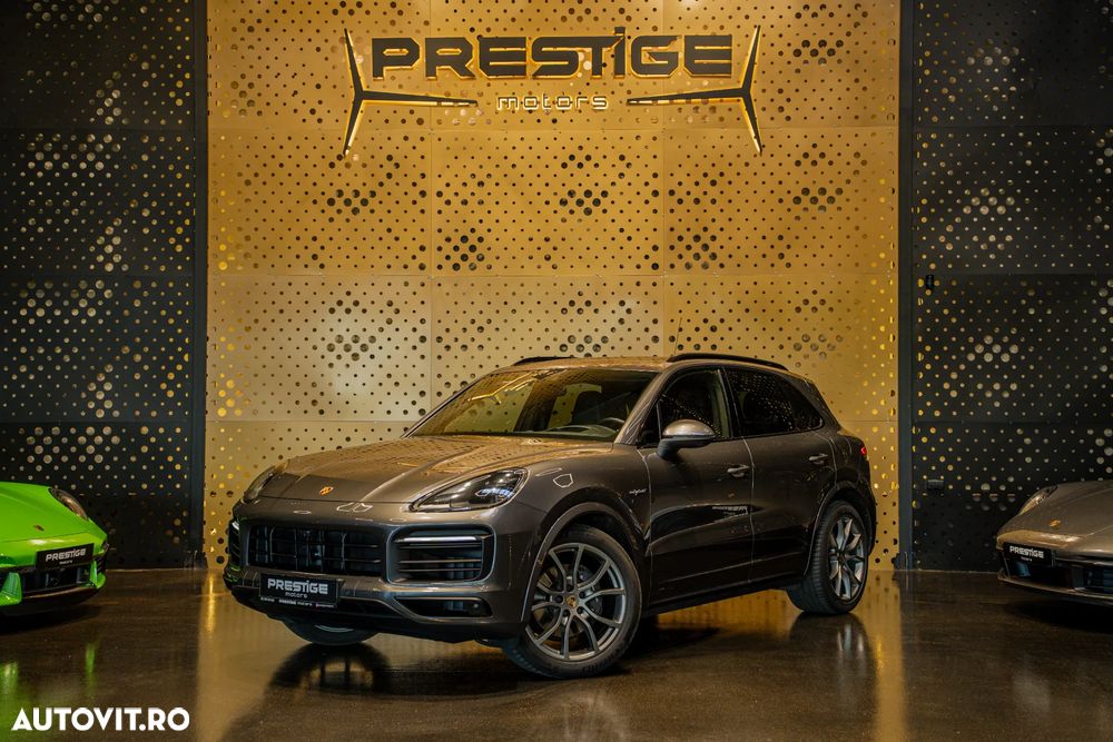Porsche Cayenne E-Hybrid Tiptronic S Platinum Edition - 2