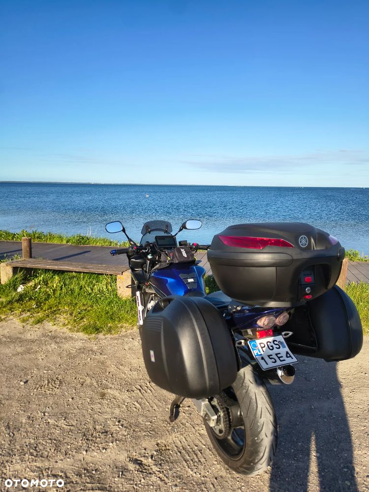 Yamaha FZS - 2