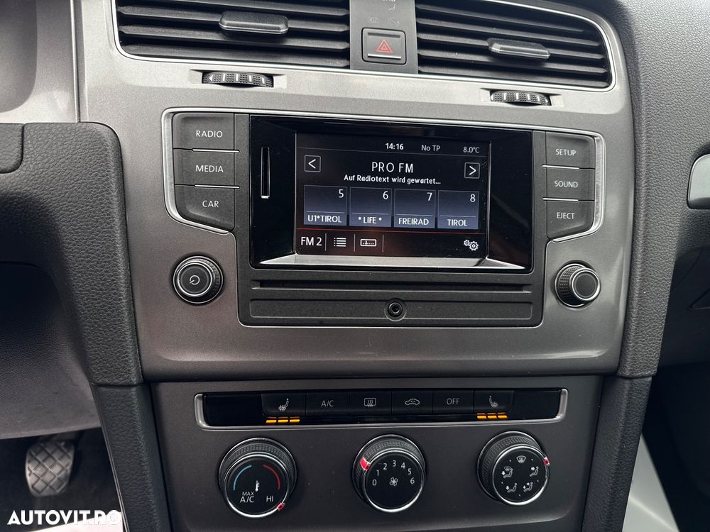 Volkswagen Golf - 18