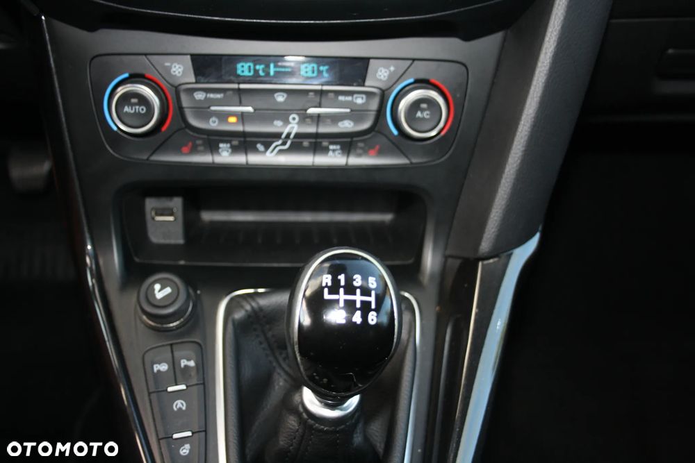 Ford Focus 1.5 EcoBlue Start-Stopp-System TITANIUM X - 14