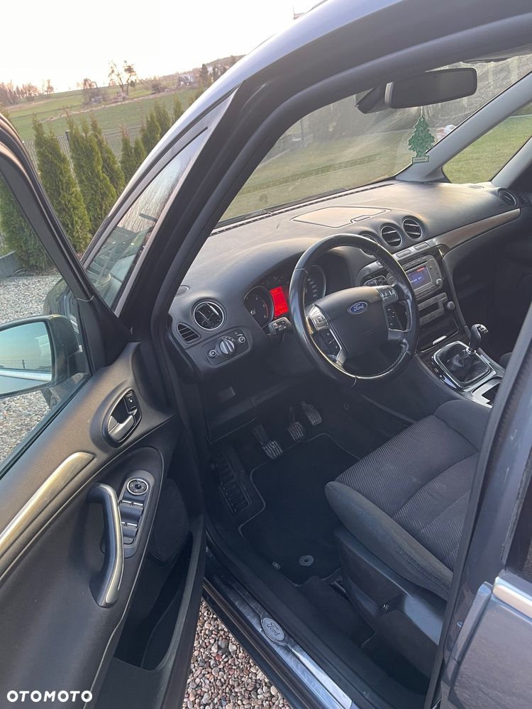 Ford Galaxy 2.0 TDCi Ambiente - 10