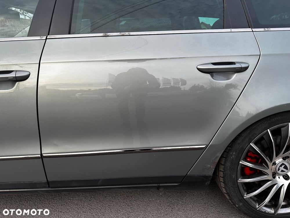 Volkswagen Passat Variant 3.2 V6 FSI 4Mot Highline DSG - 12