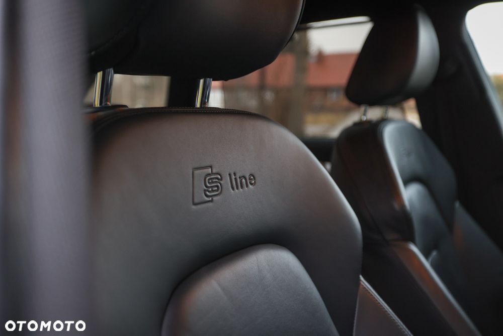 Audi A4 Avant 2.0 TDI DPF quattro S tronic S line Sportpaket - 27