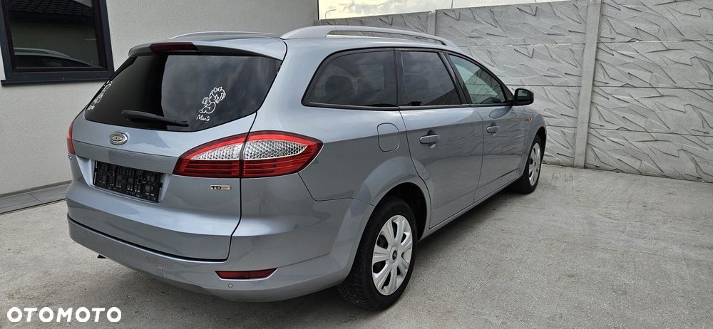 Ford Mondeo - 8