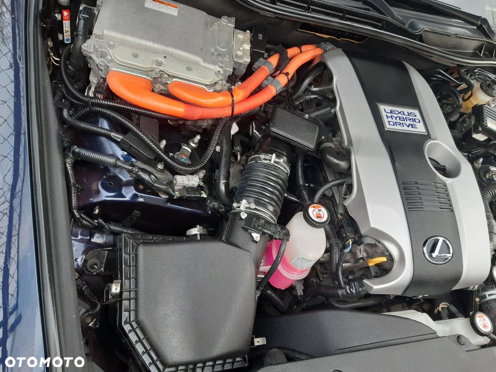 Lexus IS 300h Comfort - 19