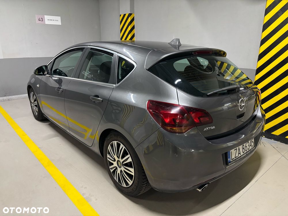 Opel Astra 2.0 CDTI Sport - 4