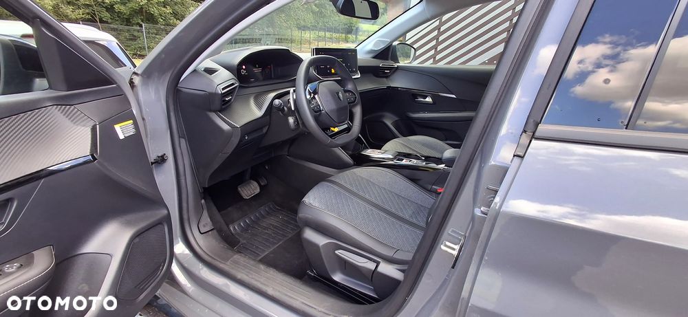 Peugeot 208 PureTech 100 EAT8 Allure - 20