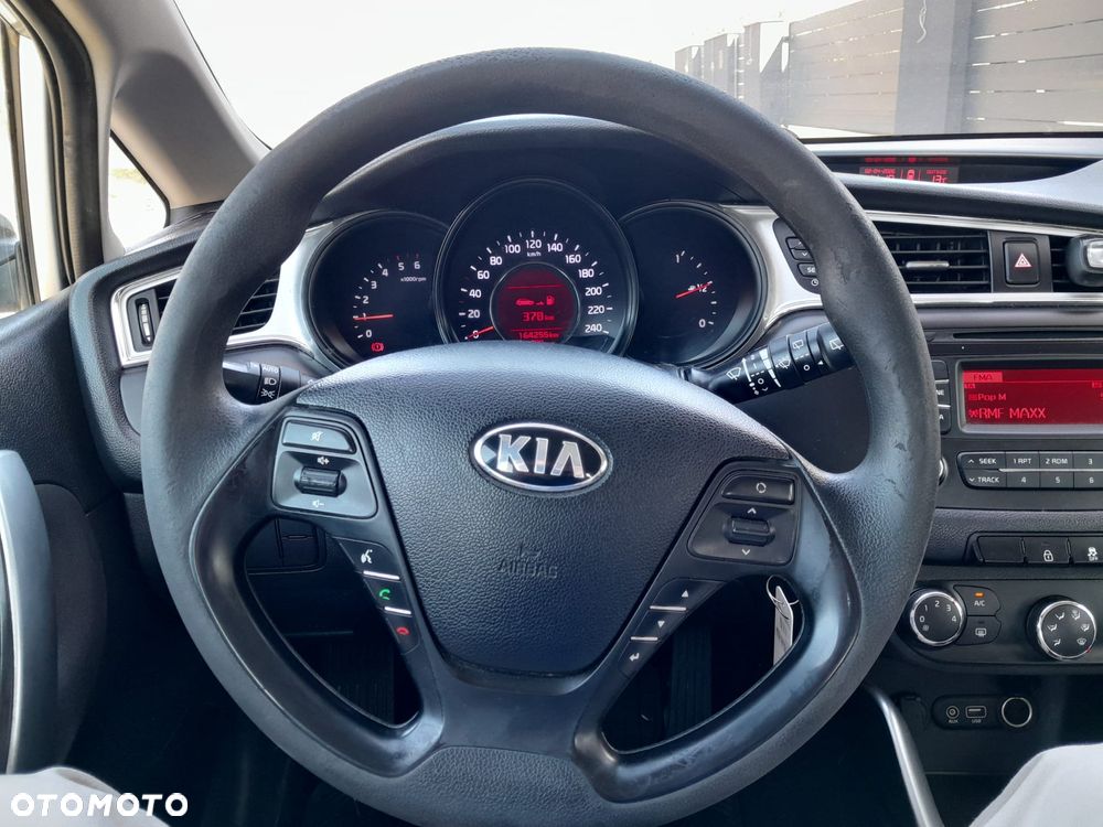 Kia Ceed 1.4 CRDi M - 11