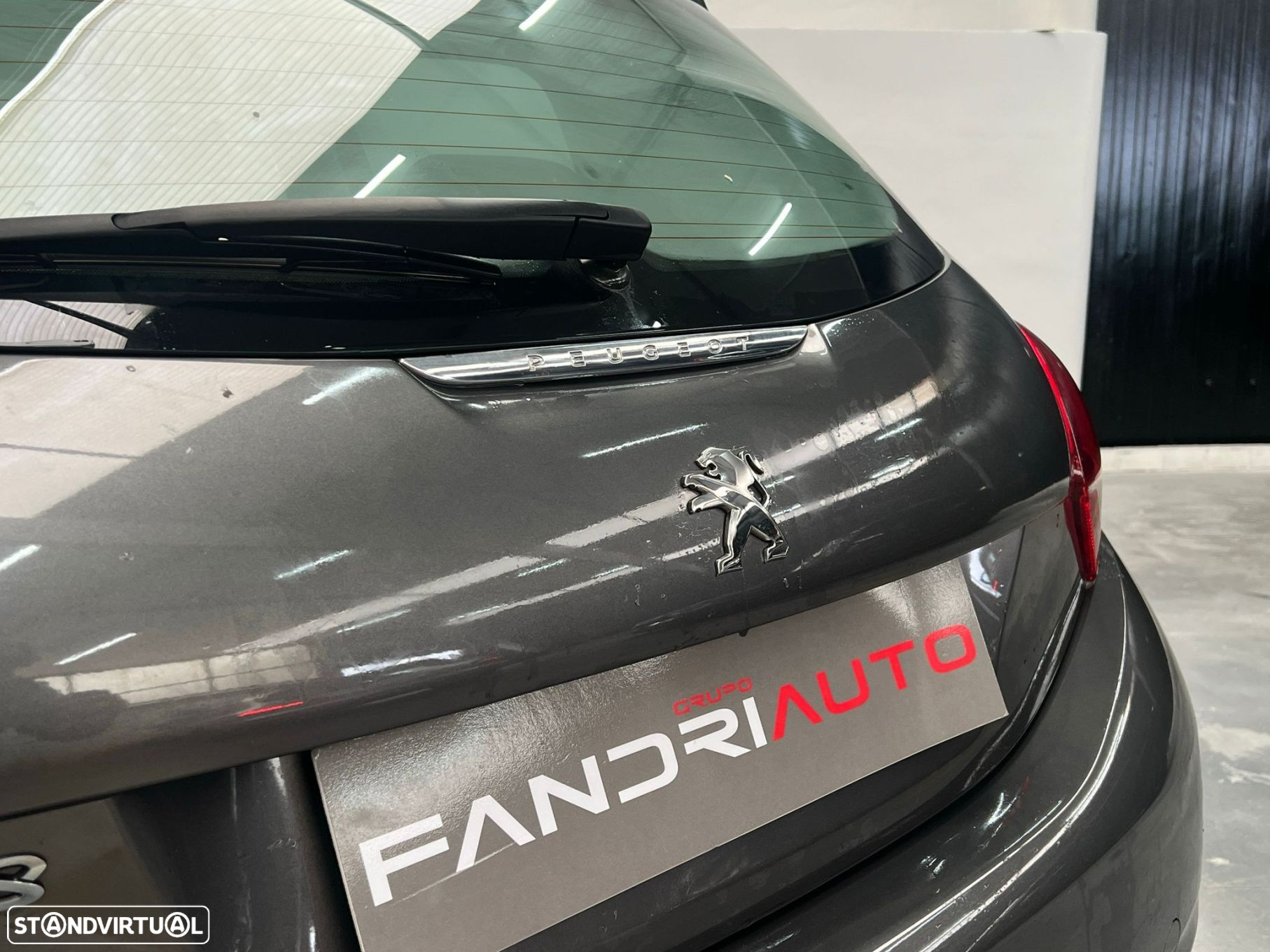 Peugeot 208 1.2 PureTech Access - 16