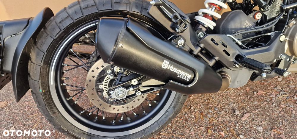 Husqvarna Svartpilen - 6