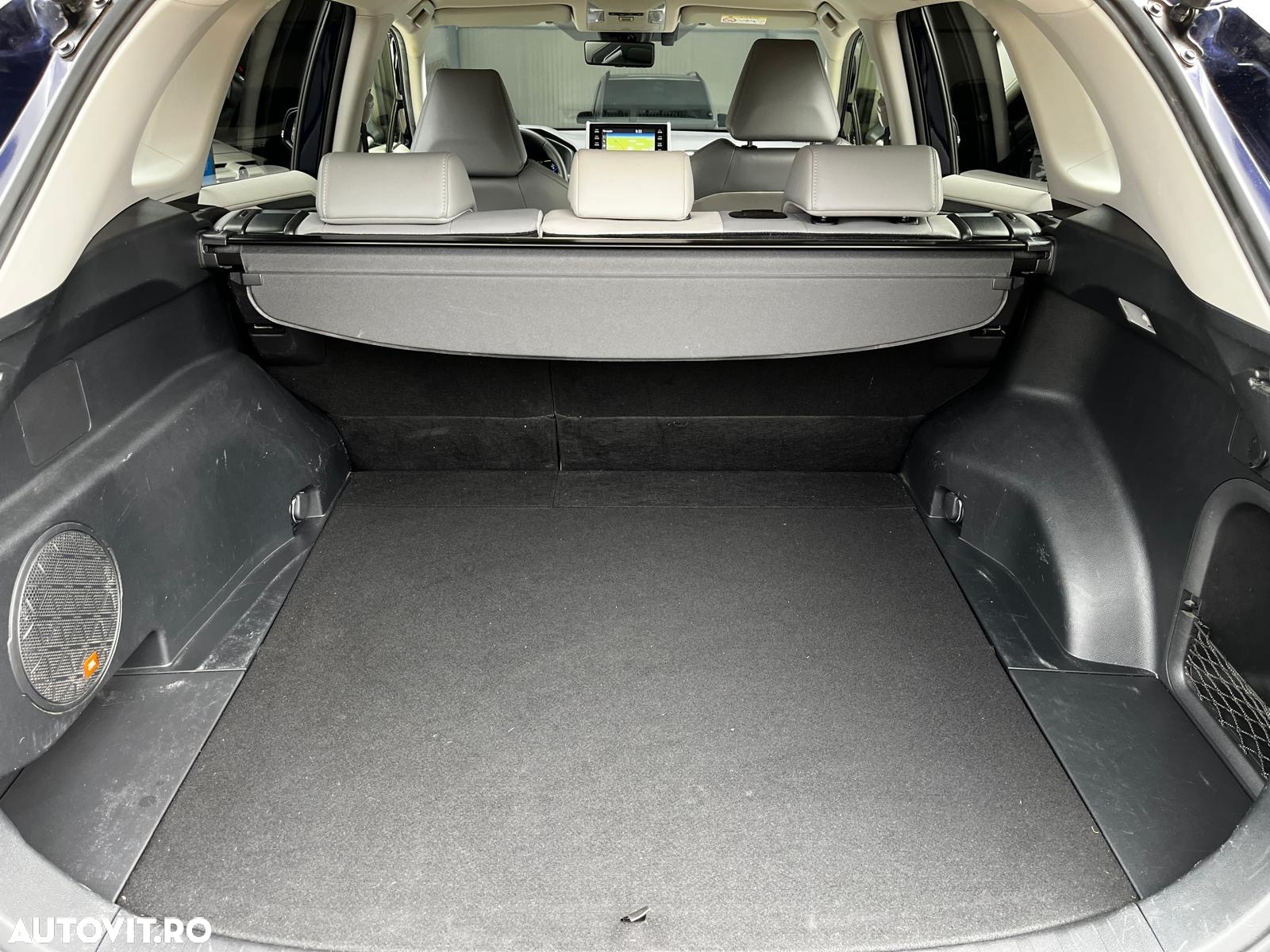 Toyota RAV4 2.5 4x4 Hybrid Lounge - 29