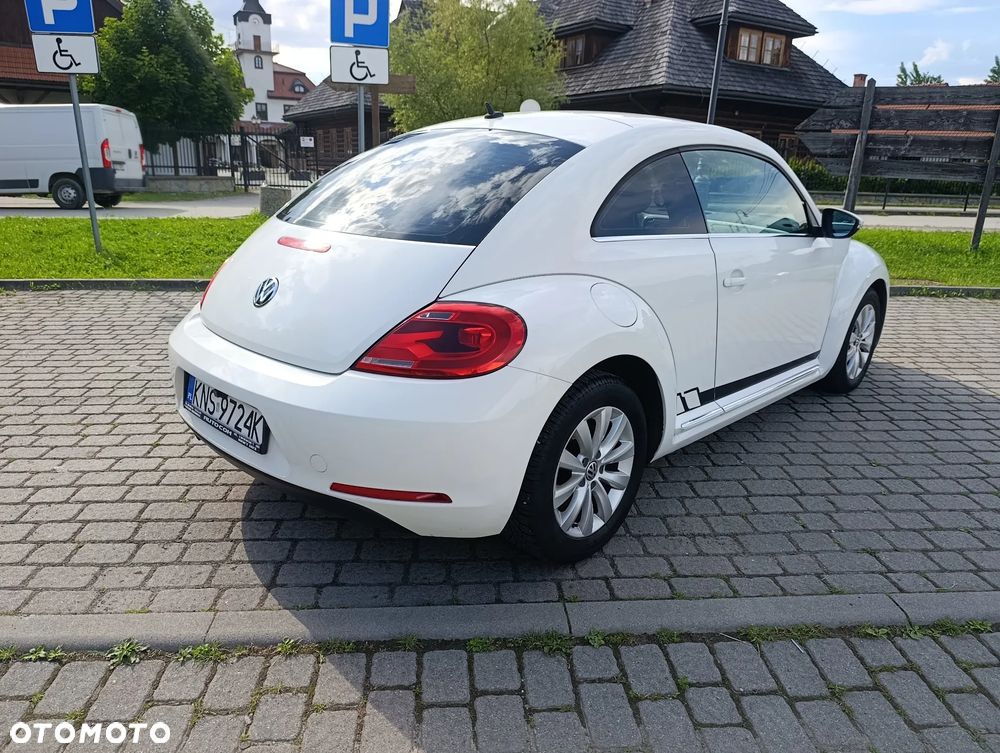 Volkswagen Beetle 1.6 TDI DPF DSG Blue Motion Technologie Exclusive Design - 8