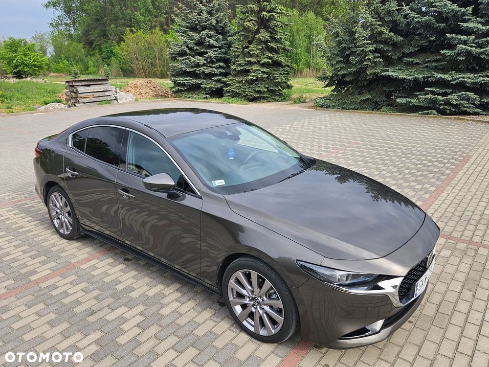 Mazda 3 2.0 mHEV Hikari - 11