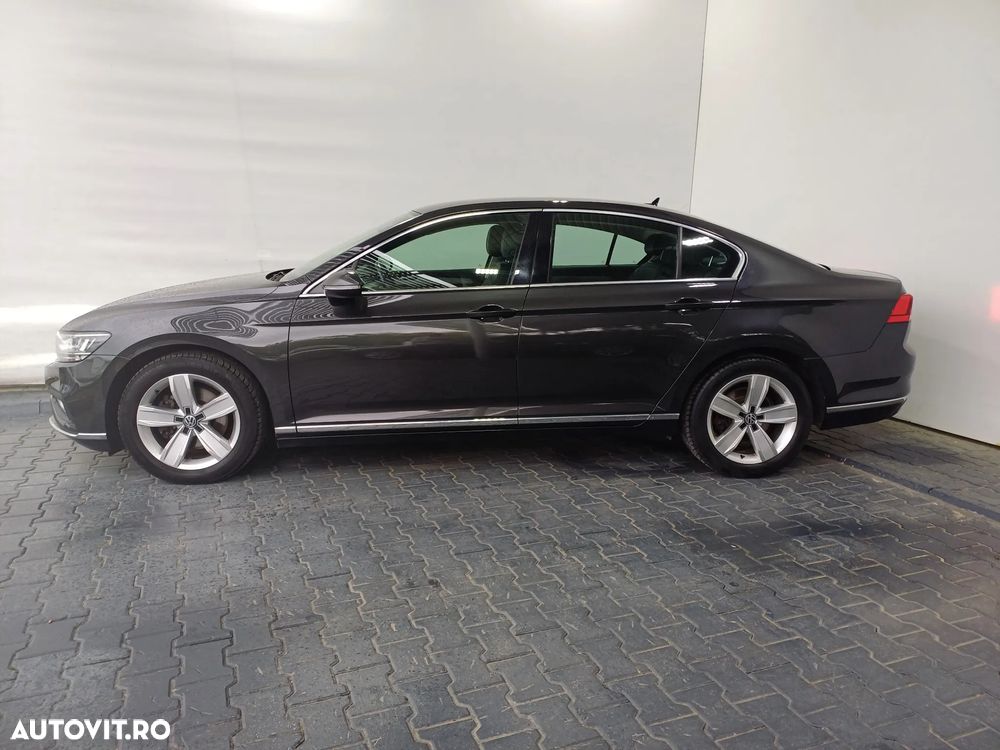 Volkswagen Passat 2.0 TDI DSG Highline - 2