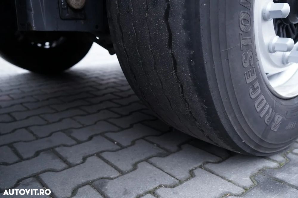 Wielton CORTINĂ / VARIOS / 2x AXE RIDICATIVE / - 22