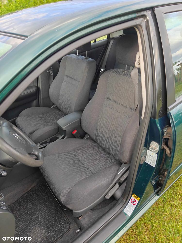 Toyota Corolla 1.4 VVT-i Base - 12