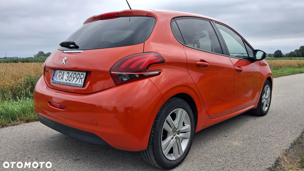 Peugeot 208 1.2 PureTech Style - 16