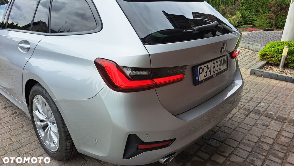 BMW Seria 3 318d - 17