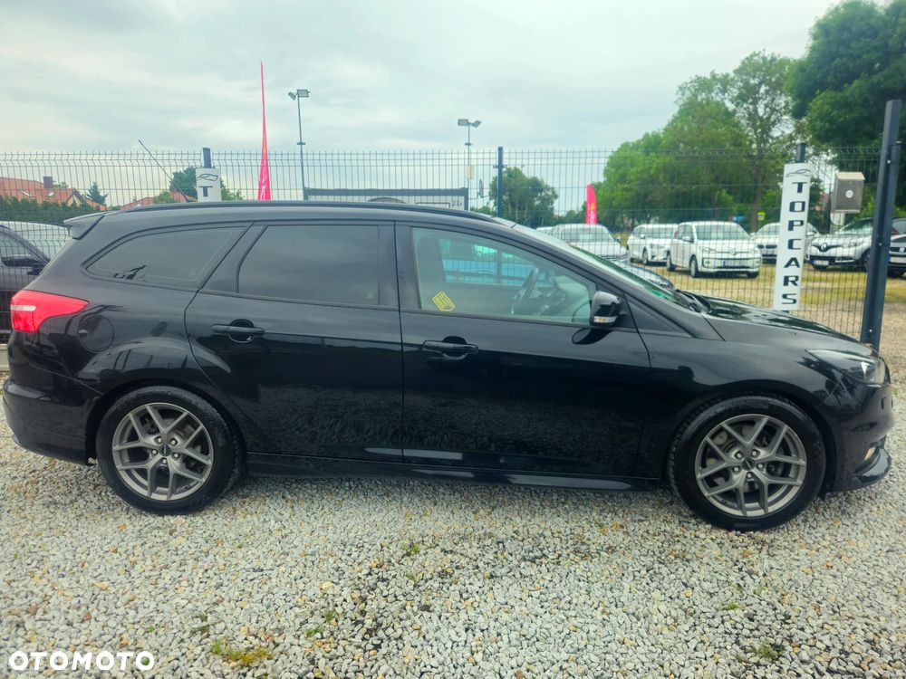 Ford Focus 2.0 TDCi ST - 17