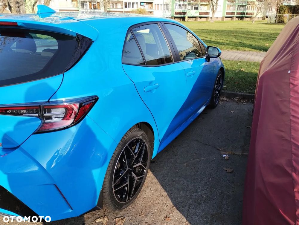 Toyota Corolla - 4