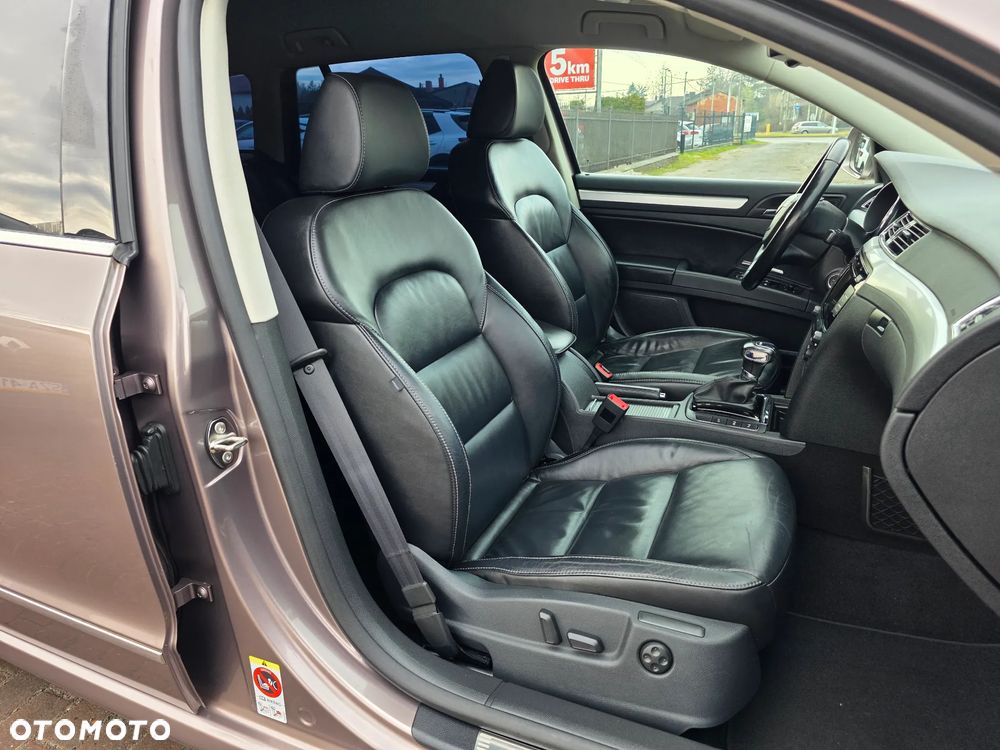 Skoda Superb 2.0 TSI DSG Exclusive - 12