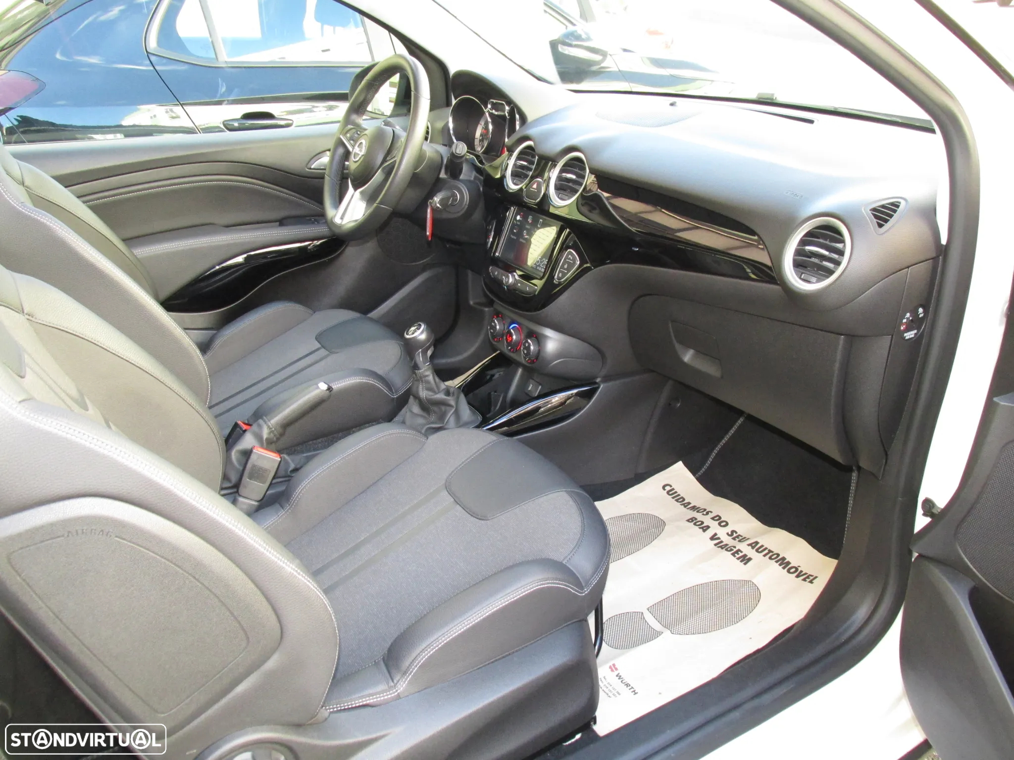 Opel Adam 1.0 T Rocks - 12