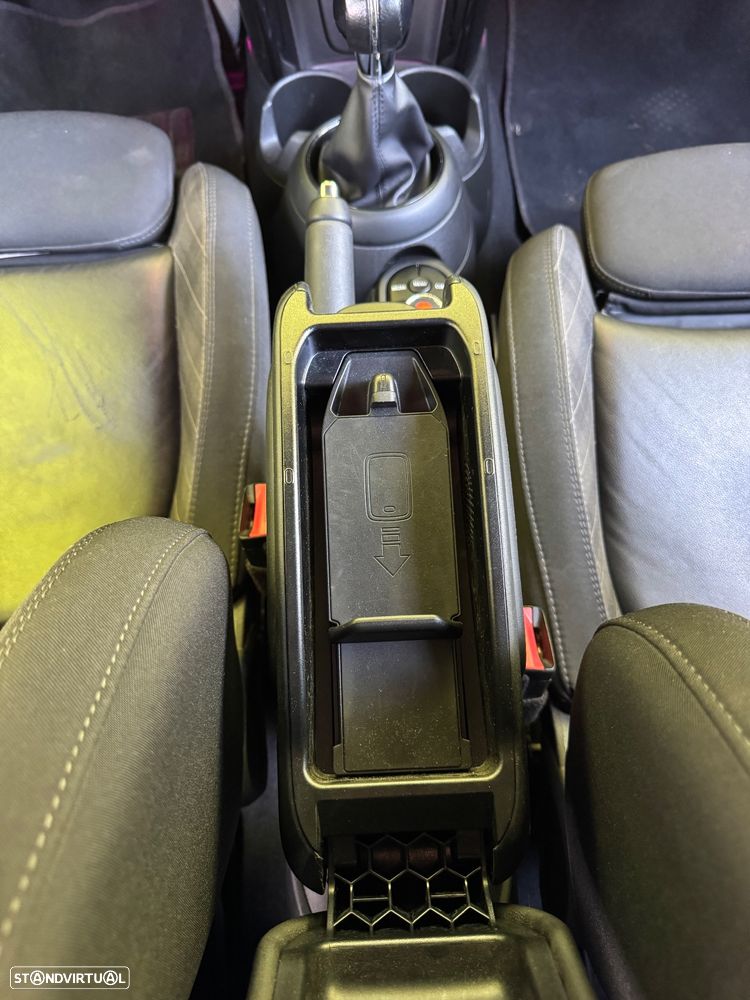 MINI 5 Portas Cooper D - 12