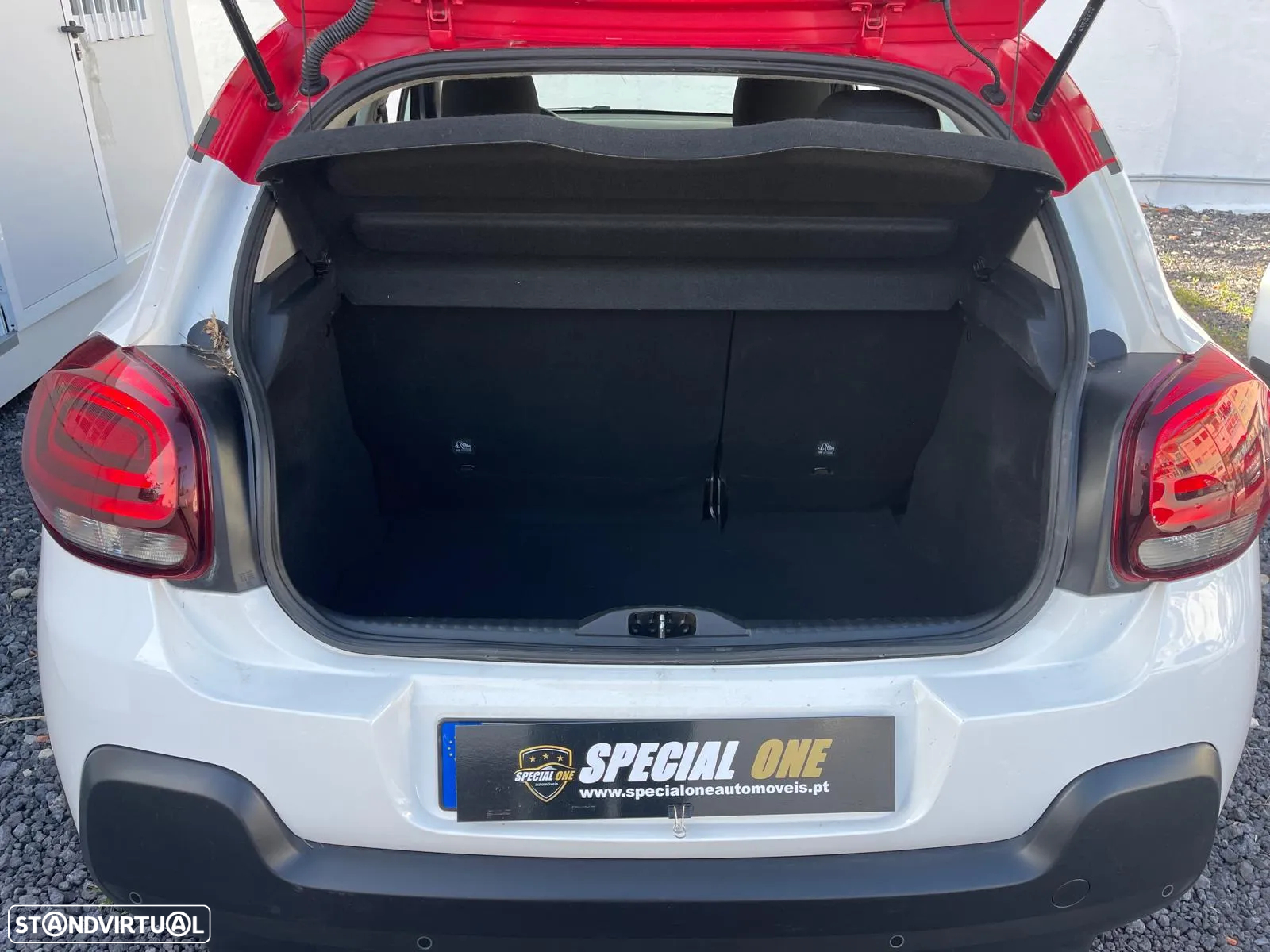 Citroën C3 1.2 PureTech Shine EAT6 - 9