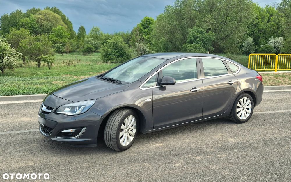 Opel Astra 1.7 CDTI ecoFLEX - 20