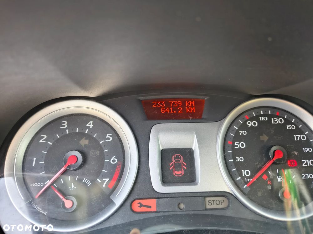 Renault Clio 1.2 16V 75 Dynamique - 8