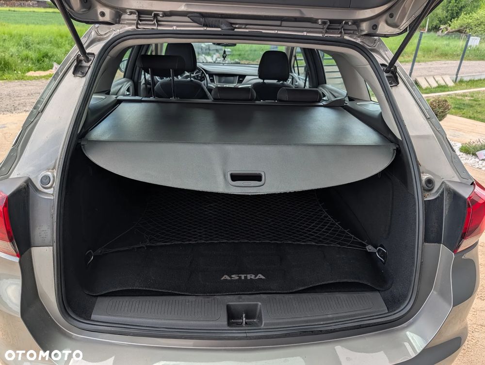 Opel Astra 1.4 T Elite S&S - 24