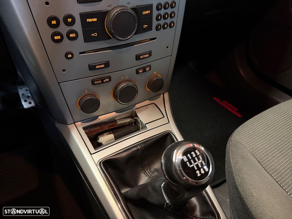 Opel Astra 1.3 Cdti GTC IVA Dedutivel - 18