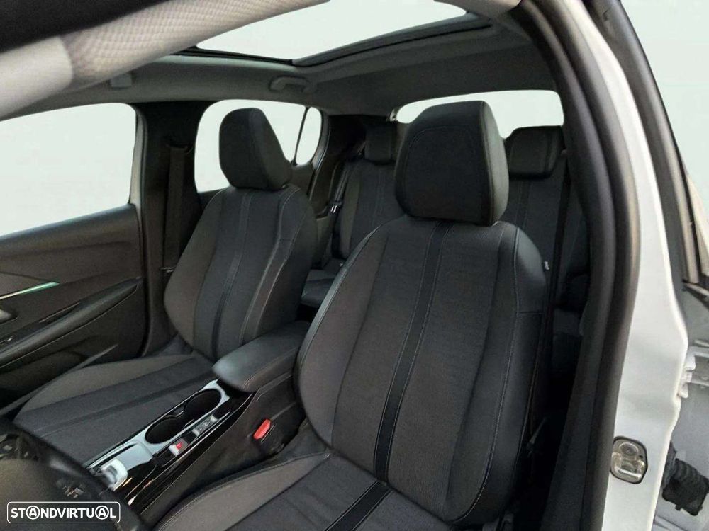 Peugeot 208 1.2 PureTech Allure Pack EAT8 - 9