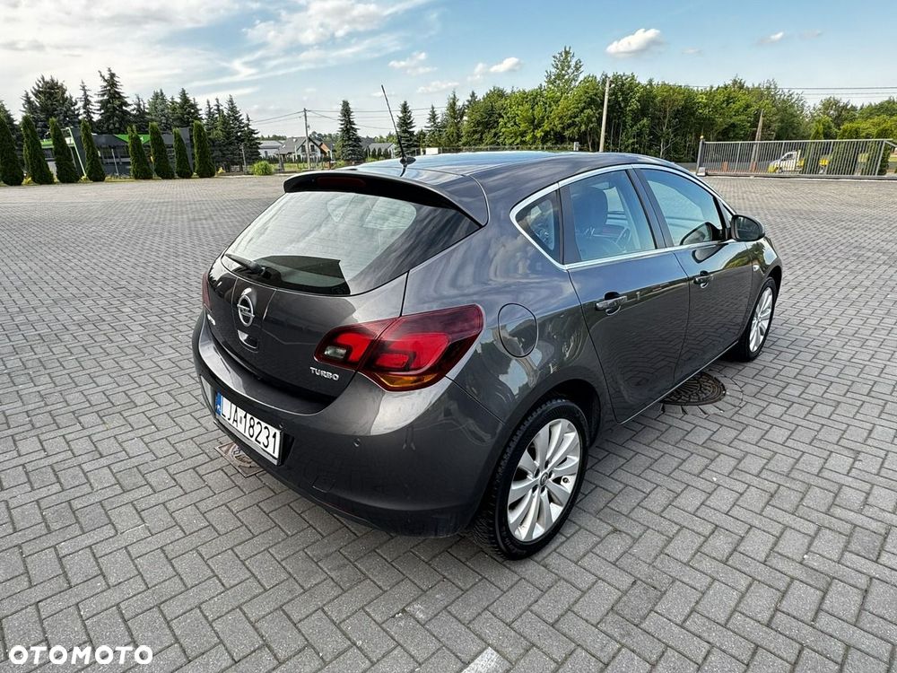 Opel Astra - 11