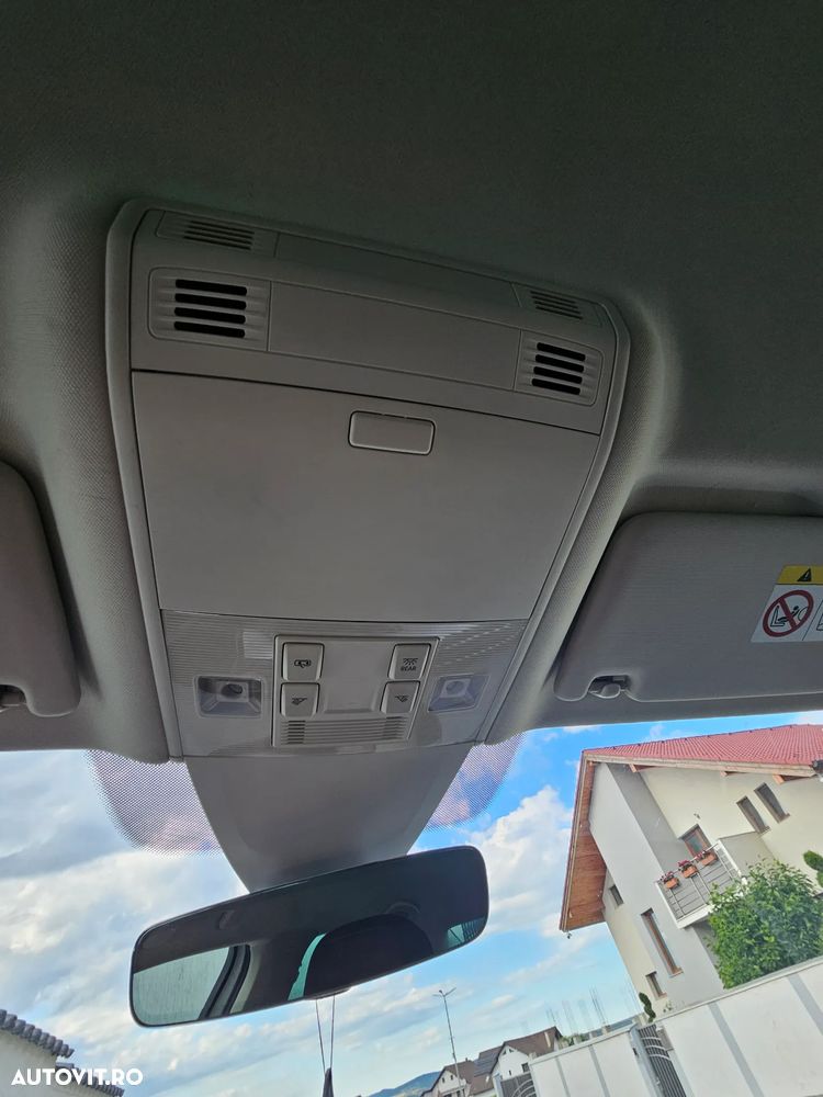 Volkswagen Passat 2.0 TDI DSG Comfortline - 3