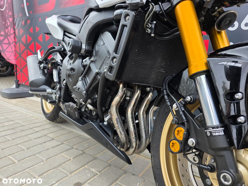 Yamaha FZ8 - 21