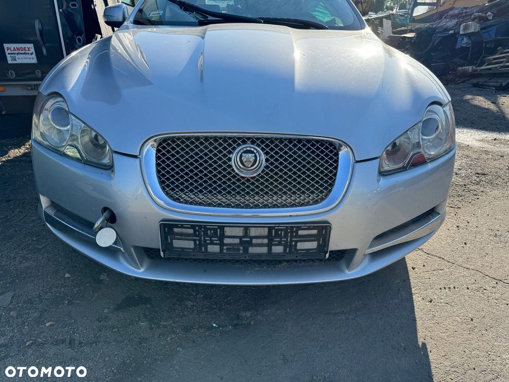 Jaguar XF 4,2 V8 08-14r przód kompletny xenon MEE Europa - 4