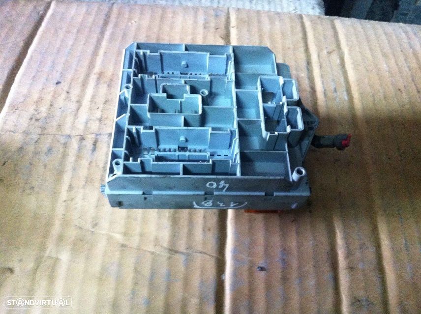 Caixa Fusiveis 46778446 FIAT PUNTO 2 2000 1,2 8 VALV - 2