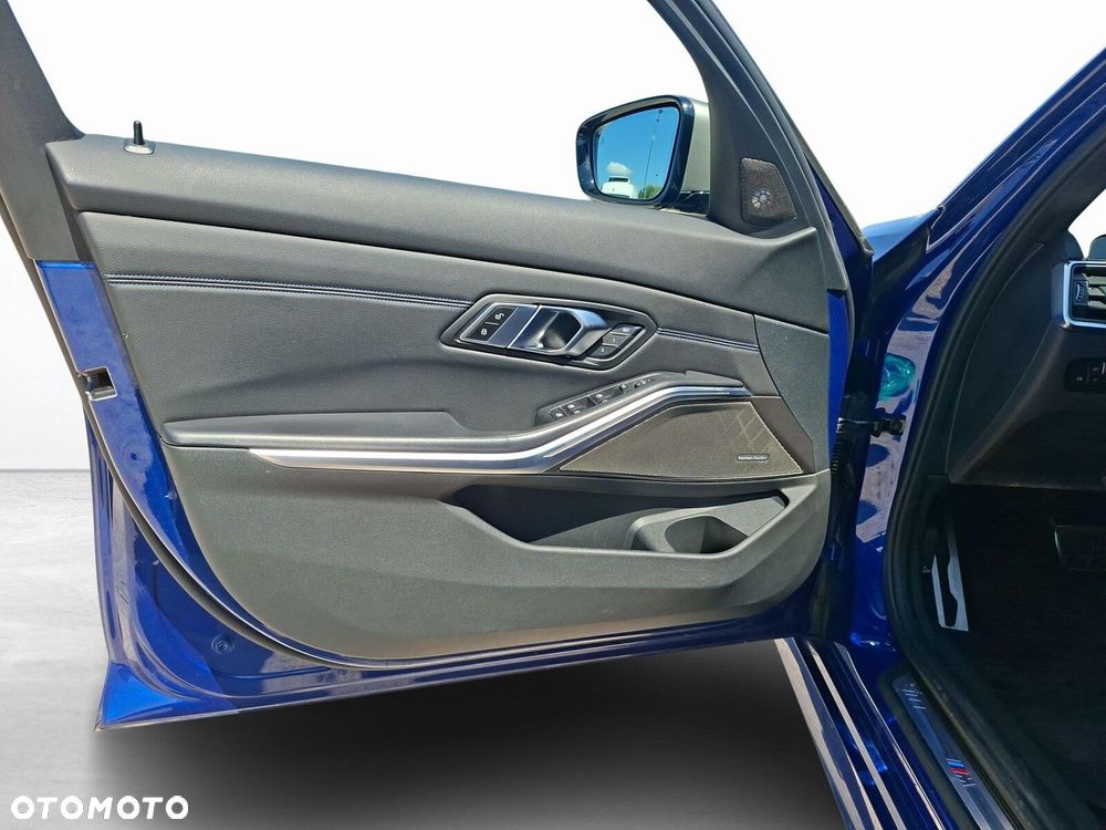 BMW Seria 3 - 12